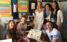 Les Ladie's Circle et le champion de boxe Bastien Ballester en visite dans le service de pédiatrie